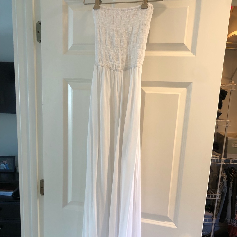 Women’s strapless maxi dress never been worn